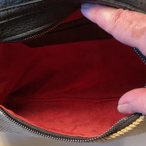 Hammett Black and Tan Women's Bag - Picture 3 of 6